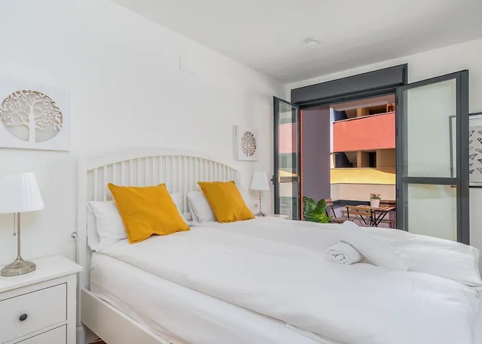 Central Couples Getaway In Fuengirola By Costarentals - Ref 155